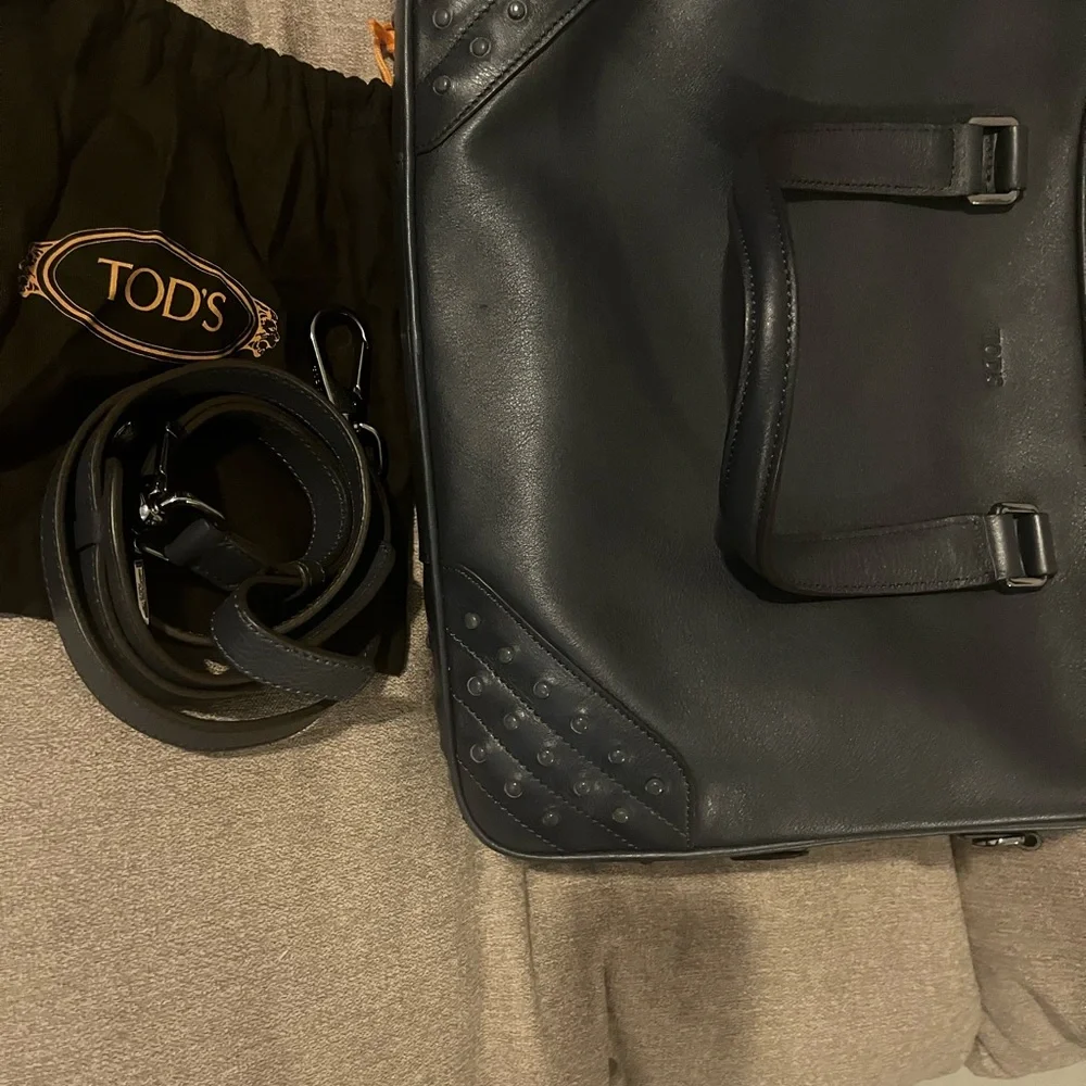 Tods elegant dark